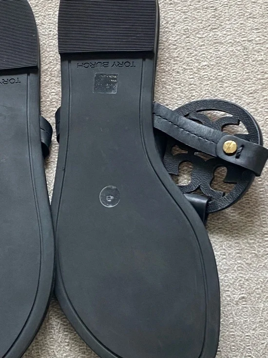 Tory Burch Patent Miller Thong Sandal - Black - Picture 4 of 4